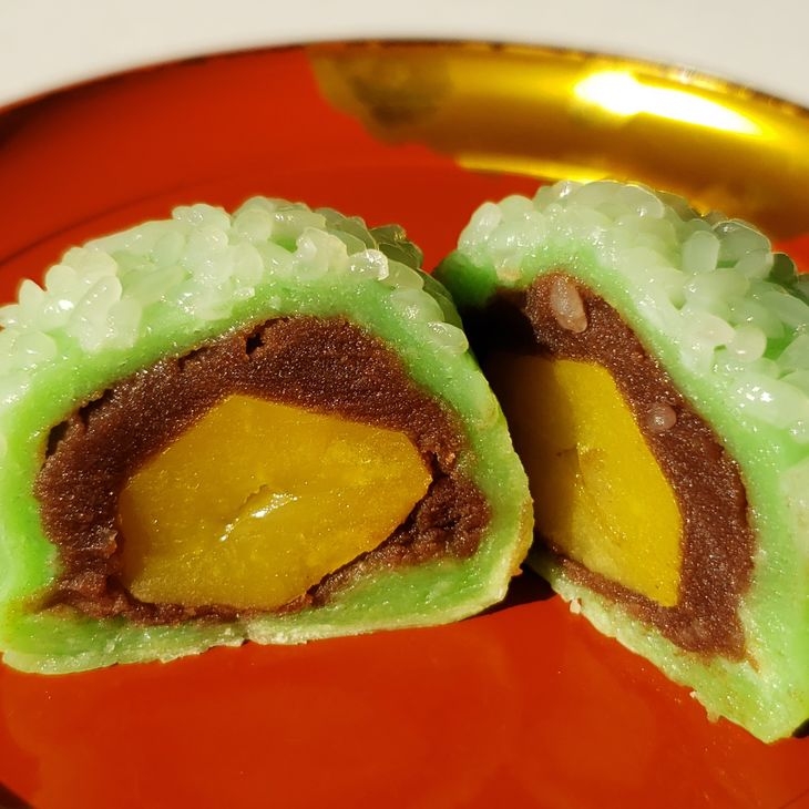 
                  能登名物　栗入えがら饅頭
                