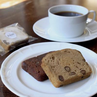 ふるさと納税 関市 カフェ・アダチ カフェインレス ドリップバッグコーヒー6P&パウンドケーキ2種詰め合わせ |  | 01