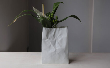 【瀬戸焼】クリンクルスーパーバッグ#2 花器 【セラミック・ジャパン】 / 花器  ギフト プレゼント / 瀬戸市[BBBC014]