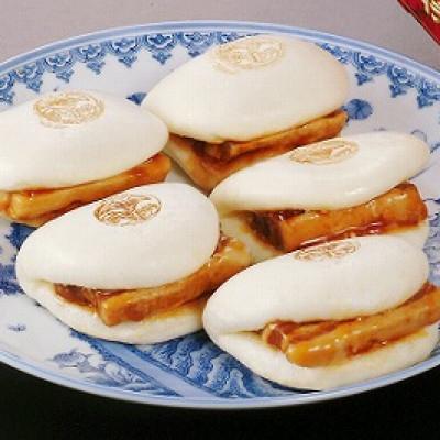ふるさと納税 松浦市 【発送月固定定期便】 自慢の逸品、豚角煮まんじゅう10個入り全4回 |  | 01