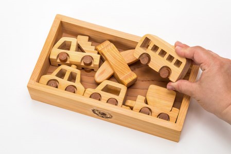 【木のおもちゃ】はたらく飛行場セット 名入れ可能