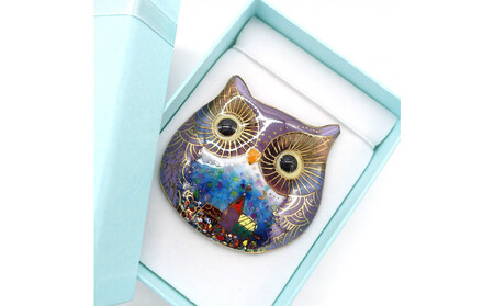 金彩無線七宝焼の大きなふくろうブローチ