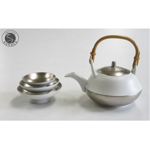 ARITA PORCELAIN LAB (アリタポーセリンラボ) プラチナ 屠蘇器盃セット 有田焼 おめでたい 正月 酒器 モダン cg039