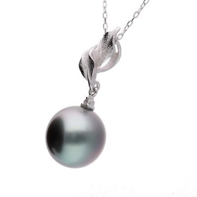 ふるさと納税 神戸市 【常盤木】黒蝶真珠(タヒチパール)ダイヤモンド K18 ホワイトゴールド ペンダントトップ |  | 01