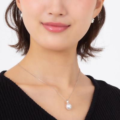 ふるさと納税 神戸市 【響】白蝶真珠(南洋真珠) K18 ホワイトゴールド ペンダントトップ |  | 03