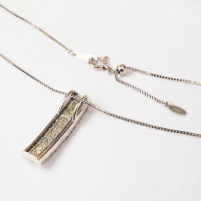 ふるさと納税 甲府市 1.00ct　プリンセスダイヤモンドペンダント P3146 PT |  | 02