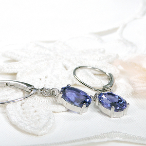 ピアス プラチナ Pt900 タンザナイト 大粒 オーバル4.0ct ダイヤモンド 0.06ct フレンチフックピアス レディース 揺れるピアス キャッチレス クリスマス 12月 誕生石 ジュエリー 