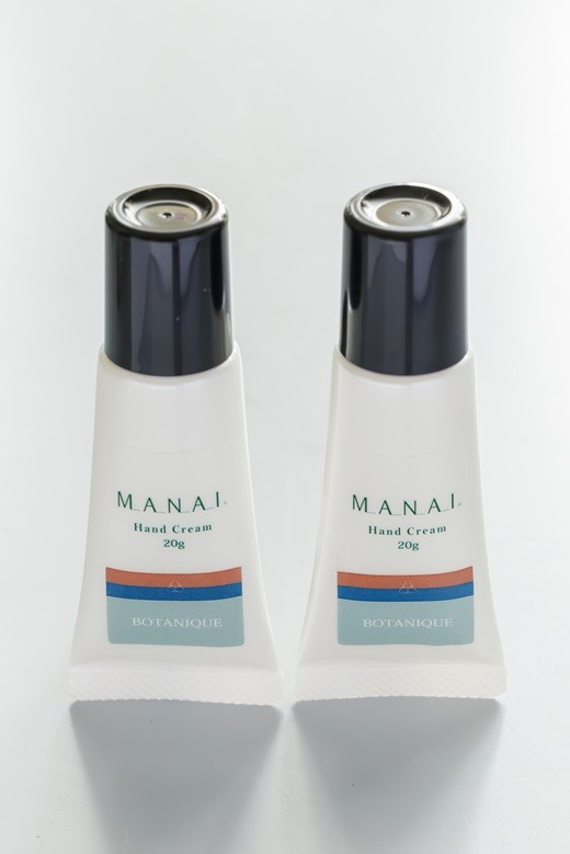 
                  MANAI BOTANIQUEハンドクリームセット（ローズマリー・和ハッカの香り）
                