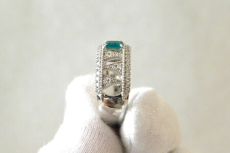 【ふるなび限定】【一点もの】Pt900　コロンビア産エメラルド（0.31ct）ダイヤモンドリング　K57　K06120-H　FN-Limited-SP