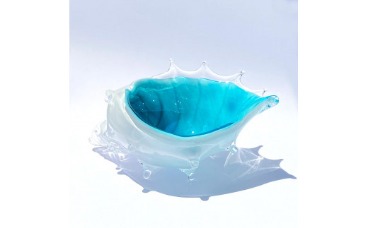 
                  貝の形のガラスの器、リゾートラグーン「シェルの器」| ガラス 器 貝殻 食器 おしゃれ 人気 おすすめ 送料無料 東京 中野区
                