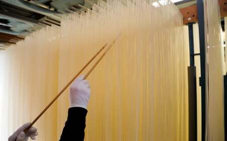  M-BE8.【緒環印】三輪素麺 文殊の糸57束（2.85kg）木化粧箱入り（BK-3）