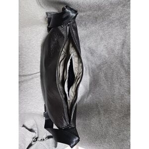 カジュアル本革シュリンクショルダー　黒【1702318】