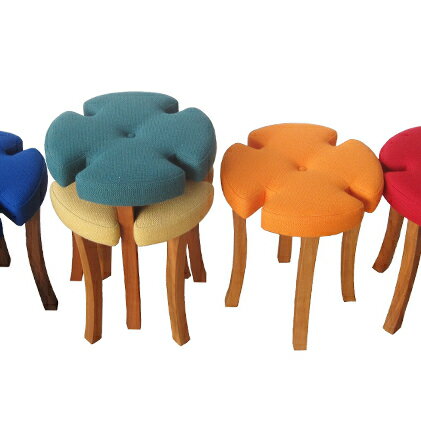 【ふるさと納税】花形スツール　1脚　ウォールナット材　 インテリア 工芸品