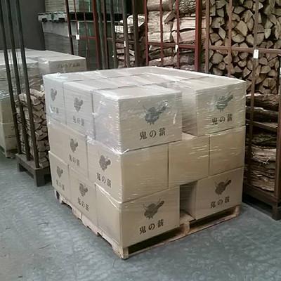 ふるさと納税 鬼北町 【人工乾燥薪】火力が違う!「鬼の薪中太(広葉樹ミックス)」3箱セット(約60kg)【複数個口で配送】 |  | 02