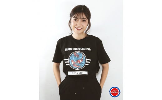 r05-014-008 新潟県 小千谷市 マンホール Tシャツ（黒）  錦鯉デザイン【XLサイズ】