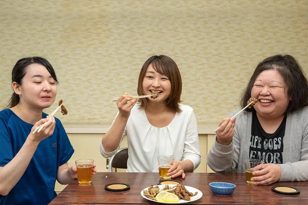 焼鳥セット 東北産親鶏炭火焼 塩味・たれ味セット 200g×計4パック（800g）
