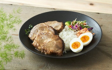 【人気メニュー】 お惣菜屋さんの手作り特製焼豚 1本(約700g) 焼豚