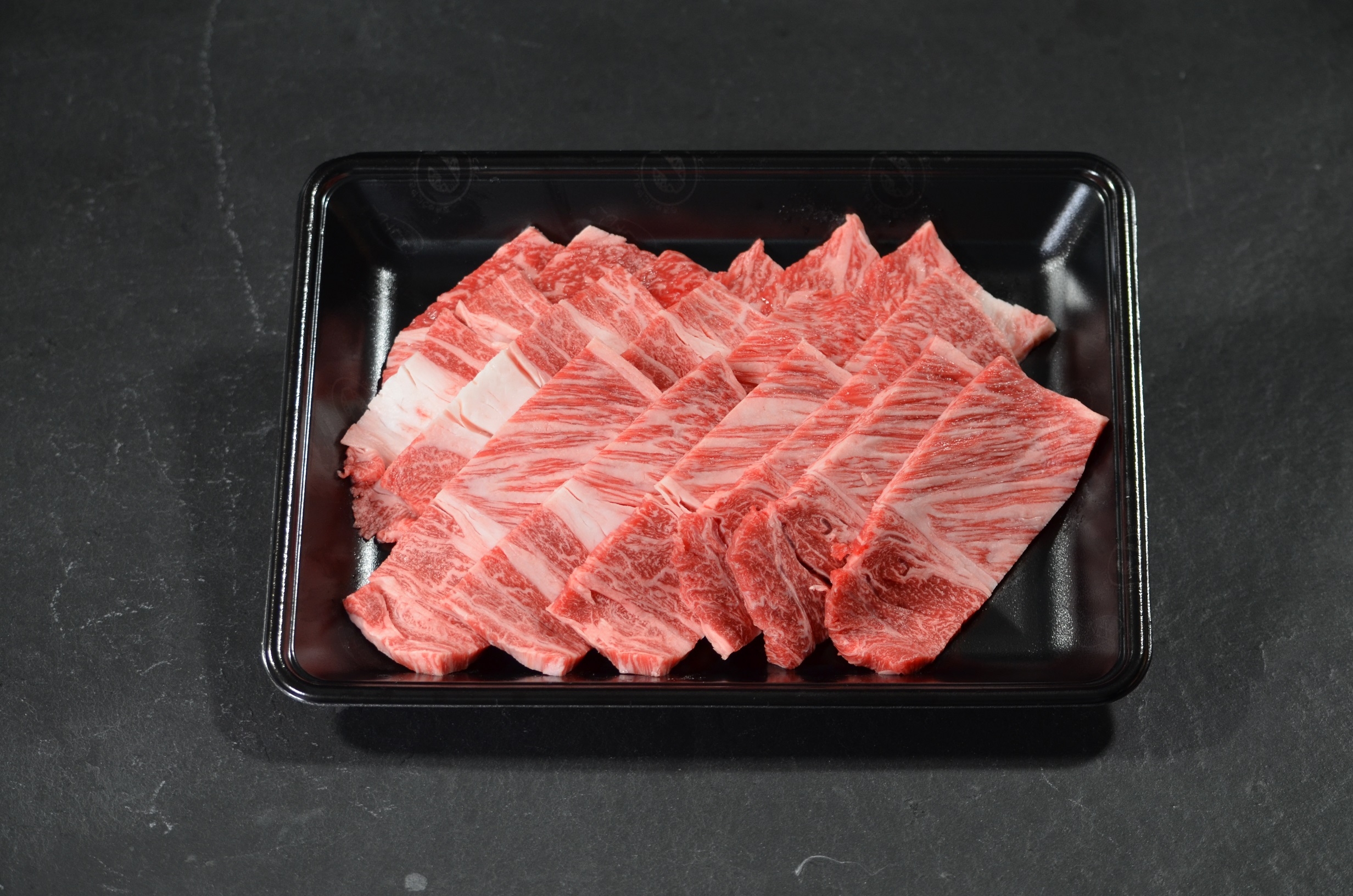 
                  鳥取和牛 ロース焼肉 600g
                