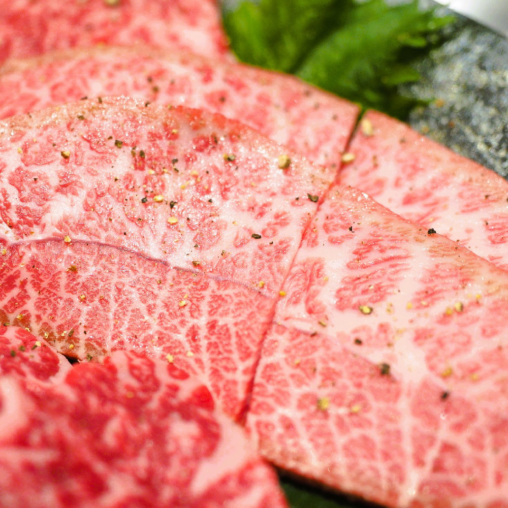 【6か月定期便】【厳選希少部位】【A4～A5】佐賀牛ミスジステーキ 約300g(100g×3P)×6回【肉 牛肉 ブランド牛 黒毛和牛 ステーキ肉 ふるさと納税】(H112260)