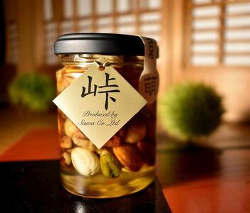 ナッツの蜂蜜漬【峠プレミアム 萌（MOE）】～熊野古道 峠の蜂蜜×ナッツ【SW12】