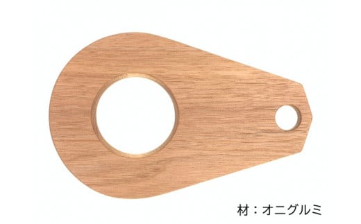 木のコーヒードリッパー