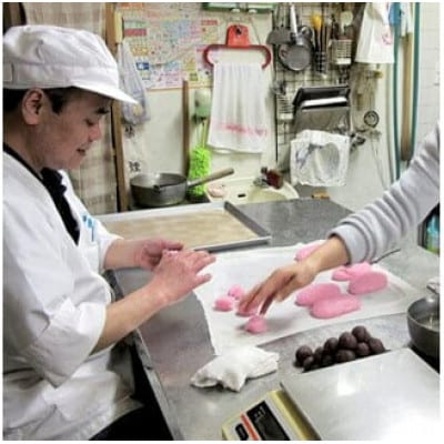 よしみ菓子舗 詰め合わせ(繭もなか6袋+綾乃糸14本)【1591787】