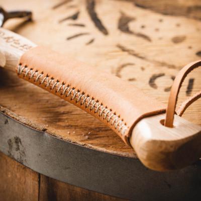 ふるさと納税 大野町 【お申込み受付後生産】燕三条　村の鍛冶用ペグハンマーカバー(ショートタイプ):キャメル |  | 02