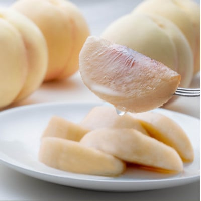 【2026年発送】岡山県産　白桃 5玉　約1.3kg【配送不可地域：離島】【1493866】