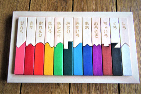 木のおもちゃ　色いろかたち