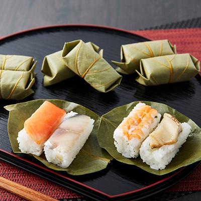 ふるさと納税 天理市 冷凍　柿の葉ずし4種10個(鯖・鮭・穴子・海老) |  | 02