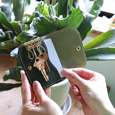 ふるさと納税 長岡京市 カードも入るキーケース【グリーン】 上質栃木レザー使用 カード入れ付き 革 本革