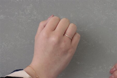 K18鍛造リング　極細1.3ｍｍダイヤ8石　9000495276