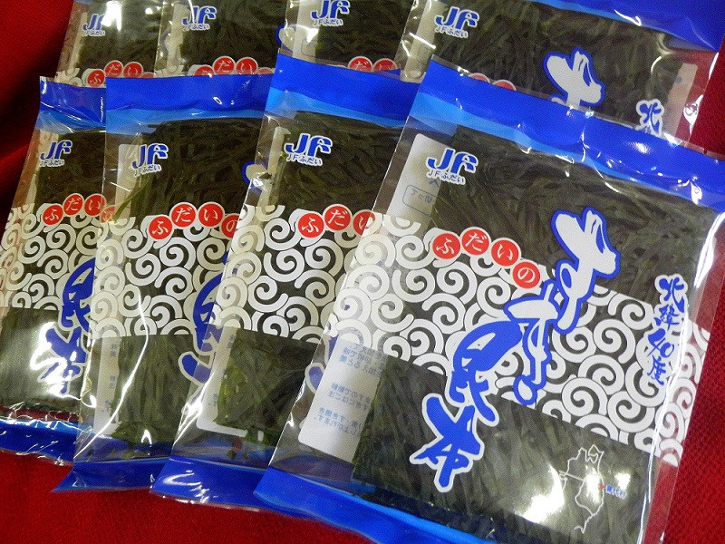 
            【定期便】北緯40度ふだいのすき昆布（便利な食べきりサイズ）４カ月連続お届け
          