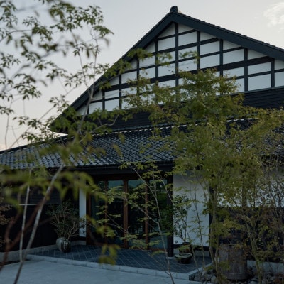 【楽土庵宿泊+越中いさみ太鼓見学付き】絹の部屋、夕朝食付き(スペシャルディナー)ペア宿泊券