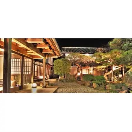 二百年の農家屋敷 宮本家 直伝ちゃんこ鍋付きプラン 1泊2食ペア宿泊券【1566046】