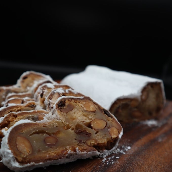 
            0020-052 シュトレン（大）【12/10（水）までのご注文でクリスマスまでに発送します】
          