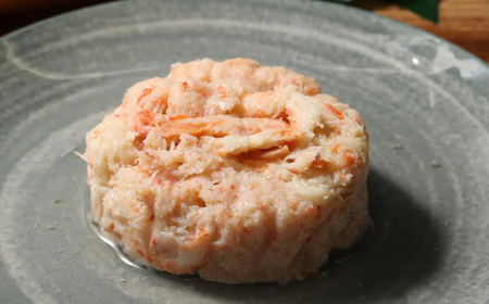 紅ずわいがに ほぐし脚肉入り缶詰 24個セット / 缶詰 かに カニ 蟹 小浜市 / ママーストアー[BFCO010]