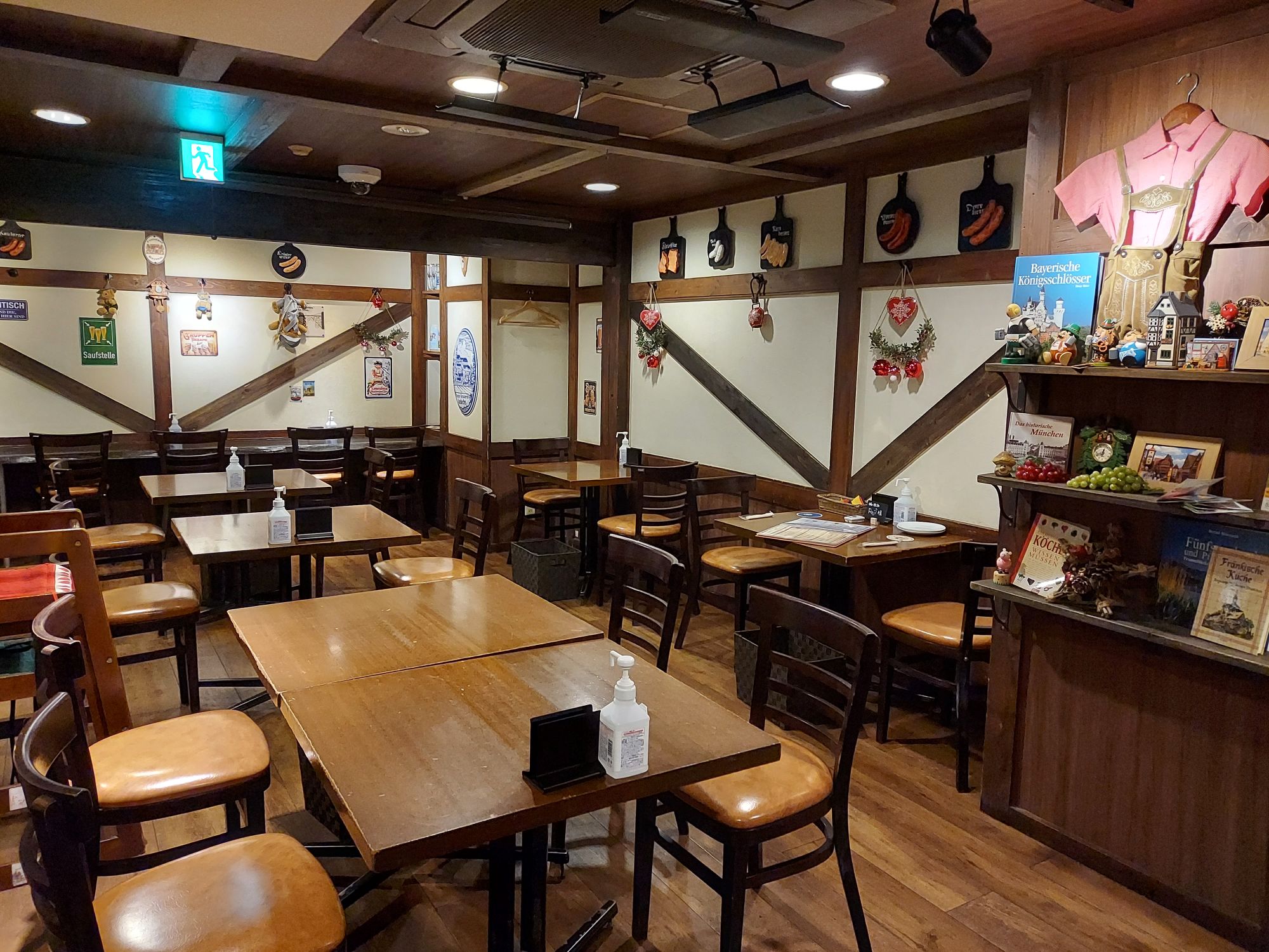 自家製ソーセージとバイエルン料理のお店《IngoBingo》お食事・お買い物に使える3,000円分チケット（ふるさとチケット） チケット 食事券 お食事券 ソーセージ ベーコン 加工品 加工食品 燻製