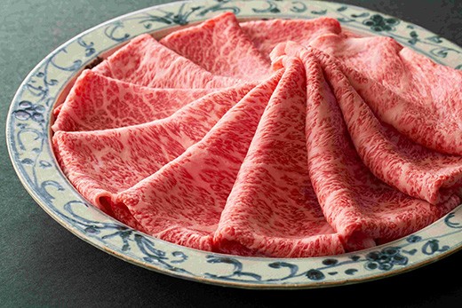 
                  【寛閑観】特選近江牛  すき焼きしゃぶしゃぶ用『霜降り・赤身』ミックス450g(霜降り250g・赤身200g)【冷蔵】【FR31W】( 近江牛 ブランド 和牛 牛肉 すきやき すき焼き しゃぶしゃぶ 国産 人気 鍋 滋賀県 近江八幡市 赤身 霜降り 神戸牛 松阪牛 に並ぶ 日本三大和牛 近江牛 ふるさと納税 )
                