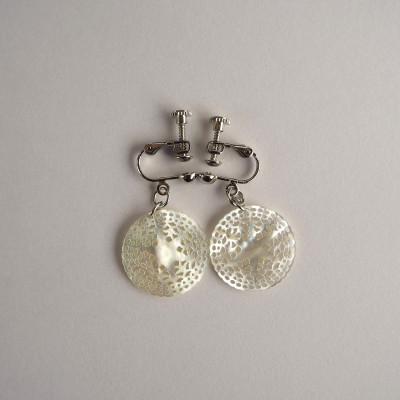 ふるさと納税 大和高田市 白蝶貝「ベツレヘムパール風」イヤリング |  | 02