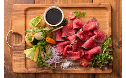 特選黒毛和牛 熊野牛 赤身ローストビーフ 約500g（約250g×2） タレ付き ブロック 国産 / 和牛 ブランド牛 お肉 肉 ミート 贈り物 おつまみ おかず お取り寄せ【mtf101】