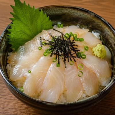 ふるさと納税 斜里町 【お刺身・海鮮丼】知床のマツカワカレイ 240g 個包装