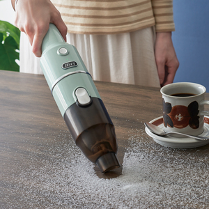 Toffy コードレススティッククリーナーHW-VC2　カラー：ペールアクア【kt072-008-1】掃除 掃除機 ｺｰﾄﾞﾚｽ ｽﾃｨｯｸｸﾘｰﾅｰ ﾊﾝﾃﾞｨ 充電式 充電台付き 