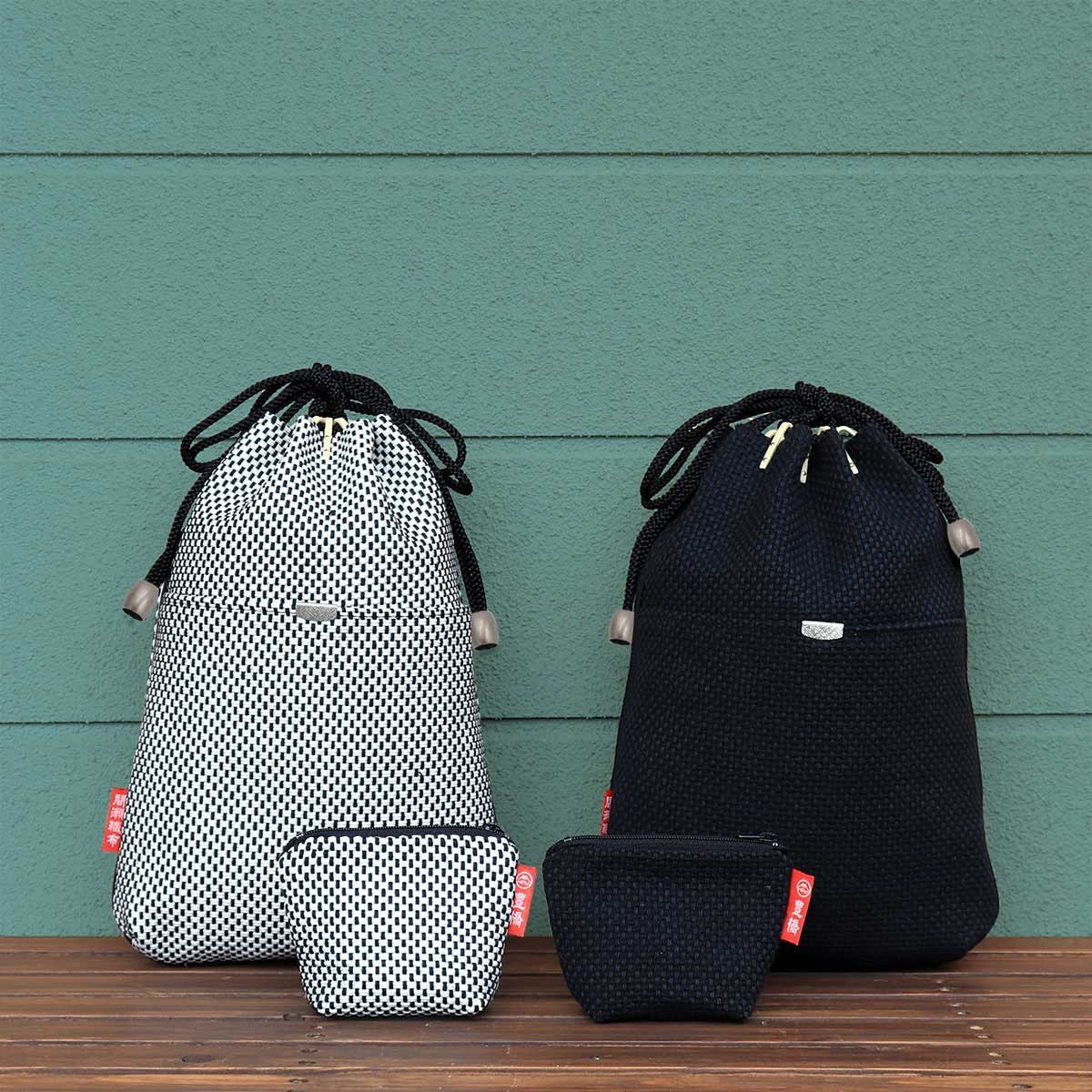 
刺し子生地の『合切袋・小銭入れのセット』（①「白×黒」、②「黒」）
