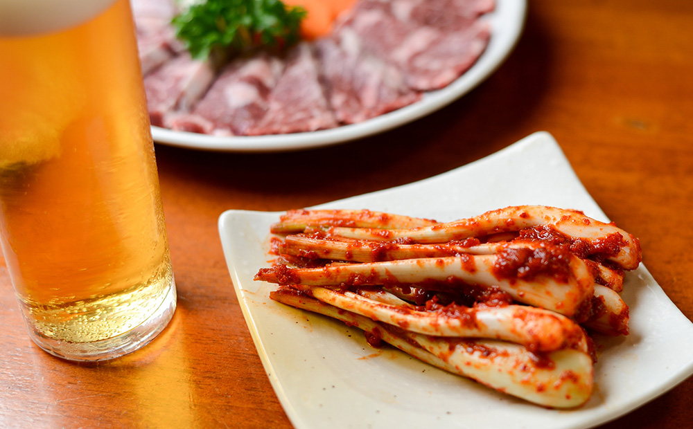 【久ー韓】沖縄初！韓国本場味「島らっきょうキムチ」4パック キムチ 韓国 ソウルフード 発酵食品 本場 県産品 島野菜 沖縄 自家製 ソース 辛味 香味 つまみ やみつき 韓国料理 ヤンニョム 漬物 