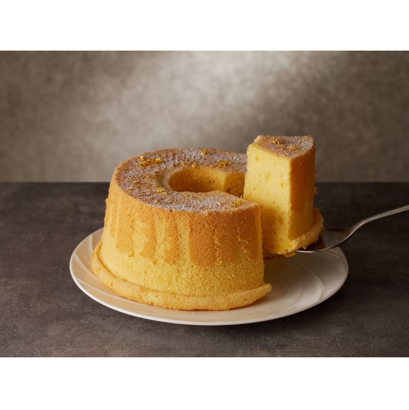くんねこ　名古屋コーチンシフォンケーキ（桐箱入り）