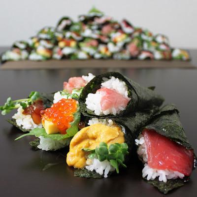 ふるさと納税 いわき市 豪華海鮮6品福袋 本マグロ大トロ・中トロ・生ウニ・イクラ・ネギトロ・鮪漬け【総重量730g】 |  | 03