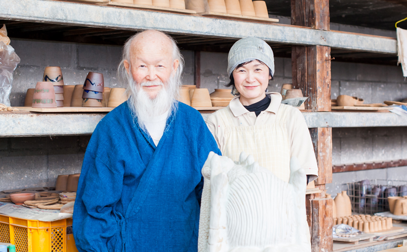 【やちむん丸勇陶房】ゆのみ（中）ツートンブルー2個セット やちむん 2個セット ペア ゆのみ 湯呑 食器 焼き物 焼物 沖縄 お土産 ご当地 お取り寄せ 送料無料 名護市 ふるさと納税 なごし 伝統工