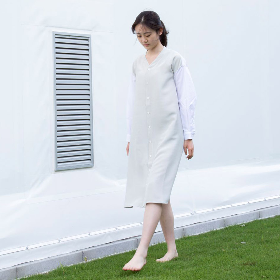 〈tayu〉ちりめんワンピース　綿：白×絹：グレー　レディース　F