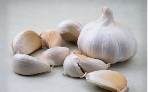 由良町産にんにく 秀品  2Lサイズ  約2kg(1kg×2)  / にんにく ニンニク 野菜 やさい 食品【2026年4月下旬～順次発送予定】【sml125】